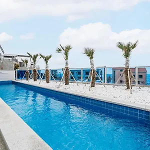 Ddosi Aewol Pool 빌라